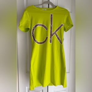 Calvin Klein Limeade Tshirt dress with Leopard Print Logo size Small